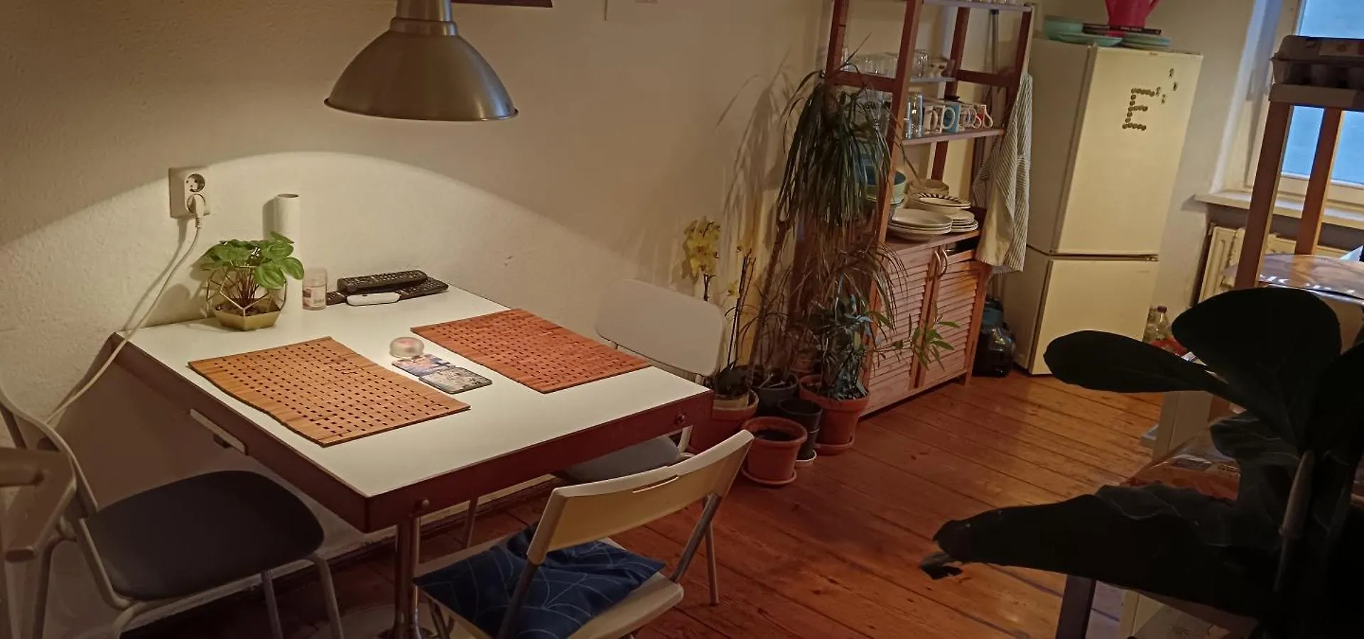 Double Bed In Sharing Apartment Berlín